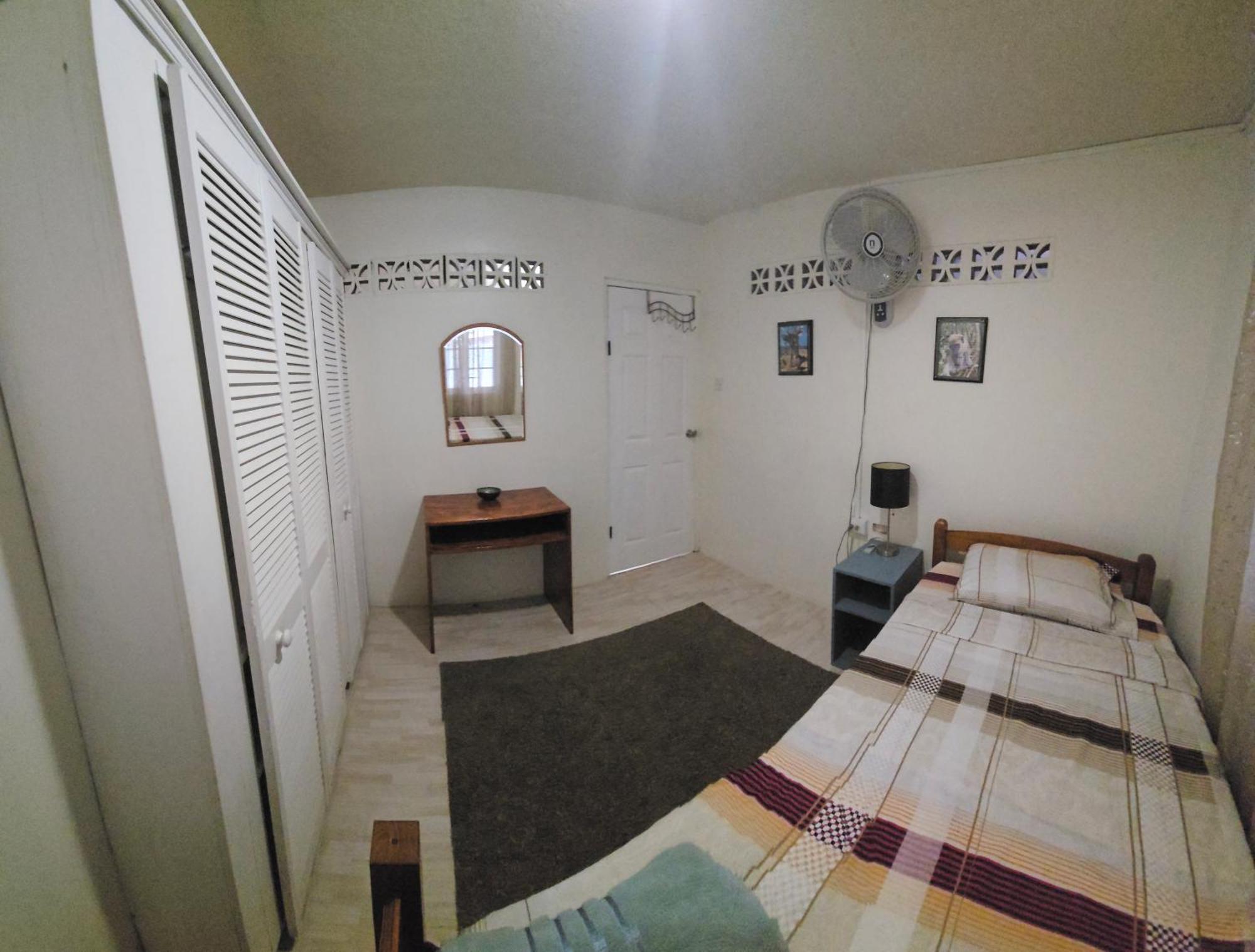 Gloria'S Hideaway Apartment Christ Church Bagian luar foto